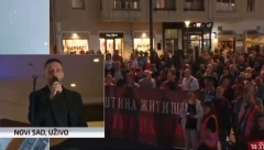 ZVIŽDE SRBIJI, SKANDAL U NOVOM SADU! Haos tokom govora Lutovčevog predsednika DS za Vojvodinu (VIDEO)
