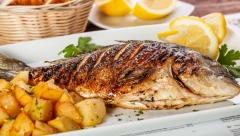 GENIJALAN KULINARSKI TRIK Stavite ovo u tiganj kada pržite ribu i više se neće lepiti za dno