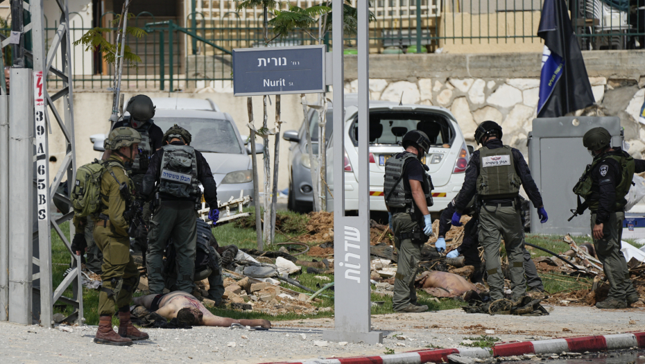 U TOKU EVAKUACIJA SRBA IZ IZRAELA Hamas raketirao aerodrom ubrzo nakon poletanja srpskih državljana!