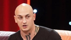 DESINGERICA UZVRAĆA UDARAC POLITIČARU! Žestoko nakon apela da mu se zabrani ulazak u Crnu Goru: "Hoću pasoš!"