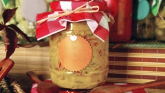 PAPRIKE U SENFU Pikantna salata koja najbolje ide uz vruću pogaču