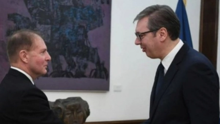 PREDSEDNIK DANAS SA KOMANDANTOM NATO-a Vučić će ugostiti admirala Stjuarta Manča