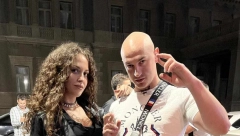 DESINGERICA PRVI PUT U JAVNOSTI SA BOMBOM OD ŽENE Nevena se pojavila golog stomaka, pa prisutne bacila u trans!