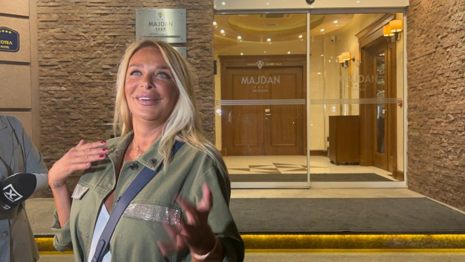 SLAĐA DAJE I PRIMA, A ĐANI JE CEPA Vanesa progovorila o pevačevom odnosu sa suprugom