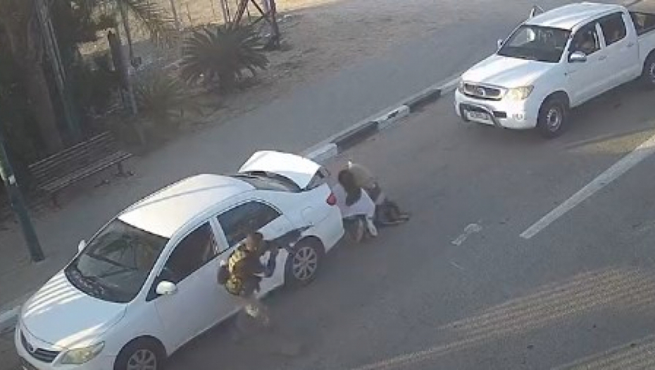 PROCUREO NEVEROVATAN VIDEO Bile su na metar od teroriste, koji je već uperio oružje, a onda se desilo čudo