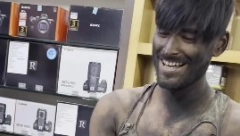 ISTRESAO DŽAK NOVČIĆA ZA AJFON "Prosjak" postao viralan brzinom munje, reakcija vlasnika je oduševila milione