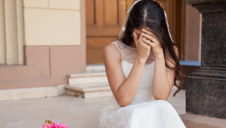 ''SPASLI STE SVOJU ĆERKU OD PAKLENOG ŽIVOTA'' Mladoženjina porodica imala bizaran zahtev za mladu, kada ju je otac suočio s istinom, zanemela je od šoka!