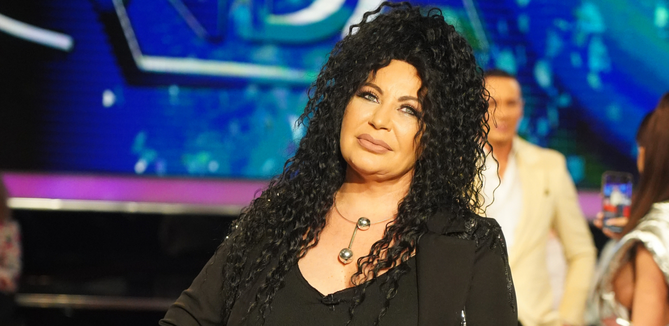 JELA SAM POLA VIRŠLE ZA CEO DAN! Pevačici poginuo muž, a njegova porodica je izbacila iz kuće: Išla sam ulicom bez garderobe i vrištala!