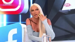JELENA KARLEUŠA VEČERAS STIŽE NA PINK Pevačica zvanično potvrdila, a evo šta je povod