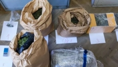 U NOVOM SADU PRONAĐENA 34 KILOGRAMA MARUHUANE Dva dilera uhapšena odmah, droga je bila spakovana u džakove