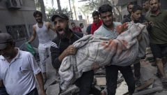 KRVOPROLIĆE U IZBEGLIČKOM KAMPU! Ubijeno najmanje 33 Palestinca, među njima i DECA!