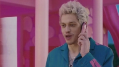 SMEH DO SUZA Bivši dragi Kim Kardašijan snimio urnebesnu parodiju hit filma "Barbie", pošteno ismejao samog sebe!