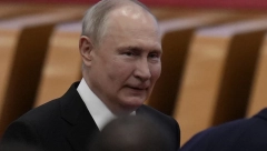 PUTIN UPOZORIO NEMCE: Što dalje od Šredera, to bliže veličanju nacista