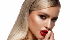 NAŠMINKAJTE SE KAO PROFESIONALAC Samo par jednostavnih trikova će biti dovoljno da zablistate!