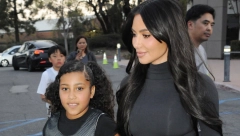 SVI ISMEVAJU KIM KARDAŠIJAN Napravila gaf usred lajv prenosa, mnogi se pitaju da li je namerno ili slučajno