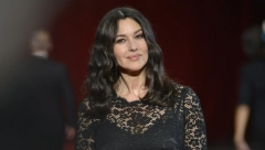 MONIKA BELUČI POKAZALA NOVOG PARTNERA Pojavili su se na crvenom tepihu, a sve oči su bile uprte u nju umesto u poznatog režisera