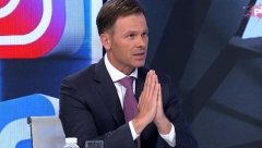 VUČIĆ I SINIŠA MALI OBARALI RUKE Ministar otkrio ko je pobedio: "On je jaka osoba" (VIDEO)