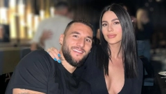 ISPLIVALA FOTKA SA TAJNOG VENČANJA ANASTASIJE I GUDELJA Cecina ćerka sija u belom, a fudbaler ne skida osmeh sa lica