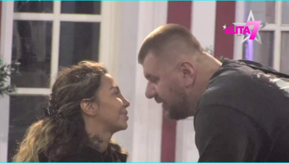 JANJUŠ I ANELI IMALI INTIMNI KONTAKT Ahmićeva iznela detalje u programu uživo, on otkrio kako se oseća!