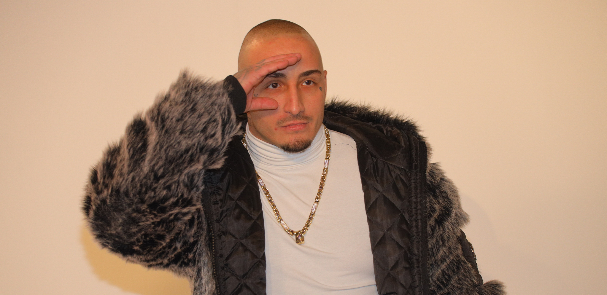 OTKRIVENO U KAKVOM JE STANJU BRAT VUKA MOBA! Reper se ponovo oglasio nakon jezive nesreće na Ceraku