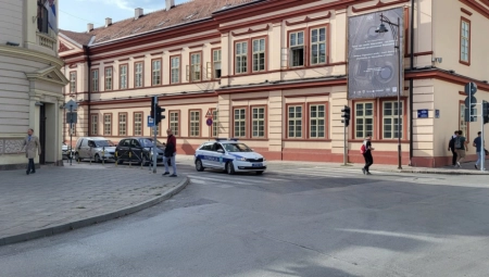 GRAĐANI ČAČKA OSTALI ZATEČENI NEMILIM PRIZOROM Grozna scena osvanula na groblju! (FOTO)