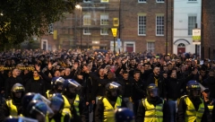 TUČA U ENGLESKOJ Haos uoči utakmice u Ligi šampiona (VIDEO)