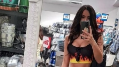 ONA JE BALKANSKA MEGAN FOKS Muškarci lude za njom, a sada je prošla gradom u preuskoj mini haljini i napravila kolaps u saobraćaju