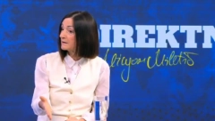 SMAJLOVIĆ VRATILA OPOZICIJU NA FABRIČKA PODEŠAVANJA! "Kriju svoj stav o Kosovu kao zmija noge, cilj im je samo da sruše Vučića!" (VIDEO)