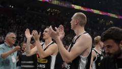 SRAMNO Smailagić opet uzeo megafon i vređao Zvezdu (VIDEO)
