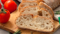 HLEB SE OVAKO BRŽE KVARI Svi grešimo na isti način, ekspert tvrdi da ga treba čuvati na jednom mestu