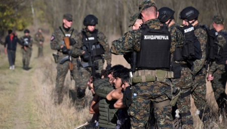 NOVA AKCIJA MUP SRBIJE Uhapšeno osam krijumčara ljudi, krili se pod zemljom, evo šta su im našli (FOTO)
