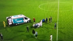HOROR NA MEČU SUPERLIGE Mladi fudbaler Čukaričkog ležao nepomično nakon duela, majka utrčala na teren (VIDEO)