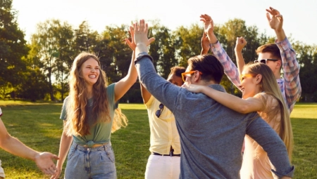 SRBIJA OSTVARILA ZNAČAJAN NAPREDAK U KVALITETU ŽIVOTA MLADIH Ovi rezultati postignuti su intenziviranim naporima Vlade Republike Srbije