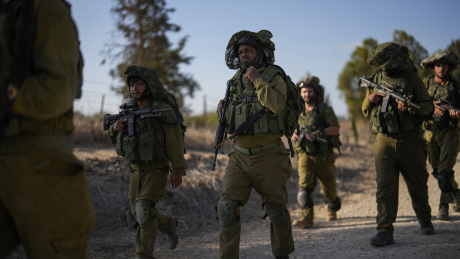 DEŠAVA SE ONO ČEGA SU SE SVI PLAŠILI Izraelska vojska došla do Gaze: IDF PUCA NA SVAKO VOZILO KOJE SE KREĆE  (VIDEO)