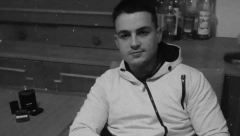"RASPOREN DO PUPKA, NOGE SMRSKANE" Strašna ispovest majke Stefana, stradalog u saobraćajki kod Sombora: Pijani vozač išao 176 km/h