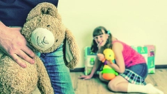 TUŽNA ISPOVEST NAPASTVOVANE DEVOJKE Otac me je silovao, rodila sam mu dete, a sad se borim da preživim