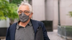 "DOBRO, DVAPUT SAM JOJ REKAO DA ME POČEŠKA!" Robert De Niro izgubio živce zbog bivše asistentkinje, orila se sudnica na Menhetnu