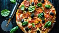 KAPRIĆOZA Imamo originalni recept za najpopularniju picu u Srbiji