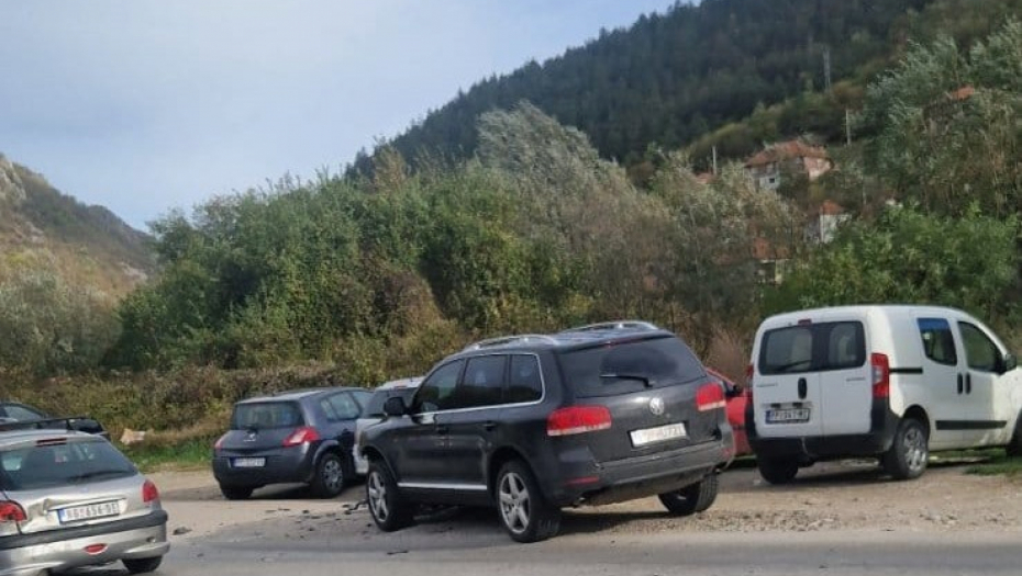 LANČANI SUDAR KOD PRIJEPOLJA Dvoje dece među povređenima