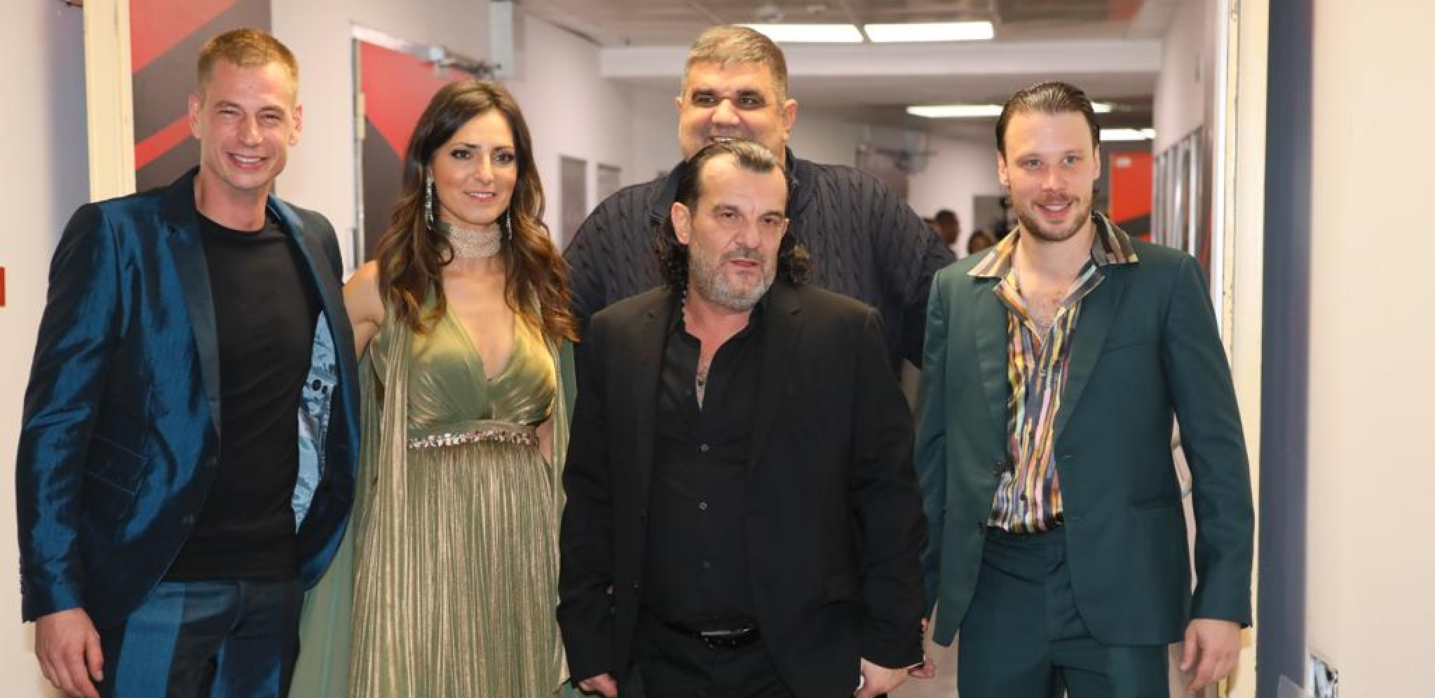 LAZAR VUKSANOVIĆ I SOFIJA ŠAŠIĆ NA PREMIJERI FILMA ACE LUKASA Evo ko je sve došao od poznatih ličnosti