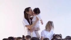 NIJE LI PREVIŠE? Kristina ima 26 godina i 22 dece, nedeljno potroše i do 5.800 dolara, a tek kad čujete koliko daju dadiljama!