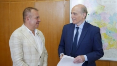 KRKOBABIĆ: Tri minibusa za naše ljude na Kosovu i Metohiji (FOTO)
