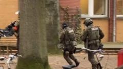 DRAMA U HAMBURGU, SPECIJALCI OKRUŽILI ŠKOLU Sa dugim cevima tragaju za naoružanima, isplivali snimci