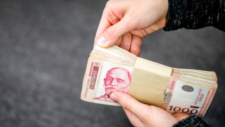 MNOGE ŽENE OVO TRAŽE, PA BIZNIS CVETA Plata oko 90.000 dinara, a ne treba diploma fakulteta