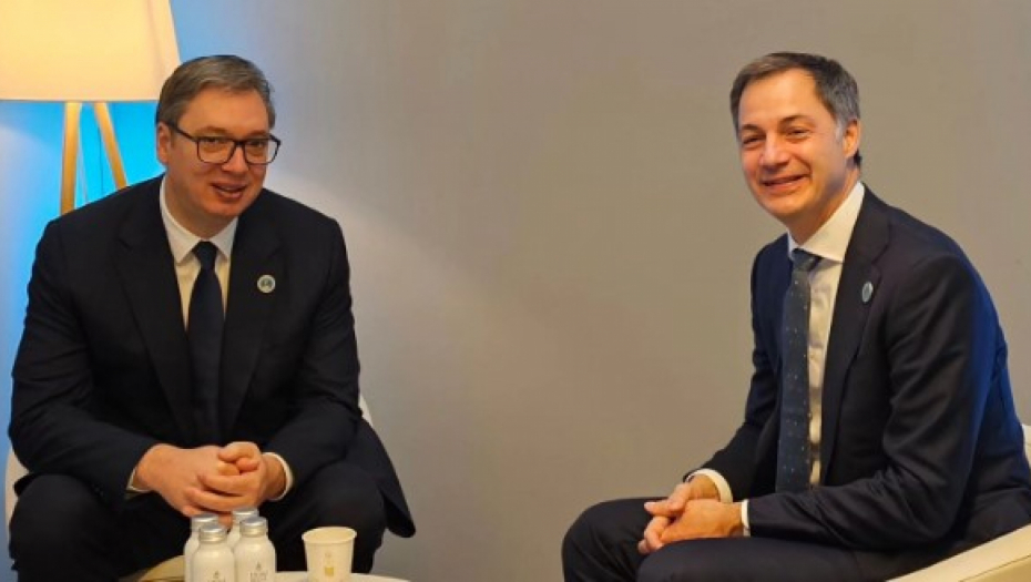 VUČIĆ SE SASTAO SA DE KROOM "Dobar razgovor o jačanju bilateralnih odnosa Srbije i Belgije"