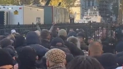 HAOS NA ULICAMA LONDONA Policija izgubila kontrolu, krenule tuče, ONO TAMO JE DIVLJAŠTVO
