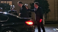 DO SKOROG VIĐENJA U BEOGRADU Ovako je Makron ispratio Vučića iz Jelisejske palate (VIDEO)