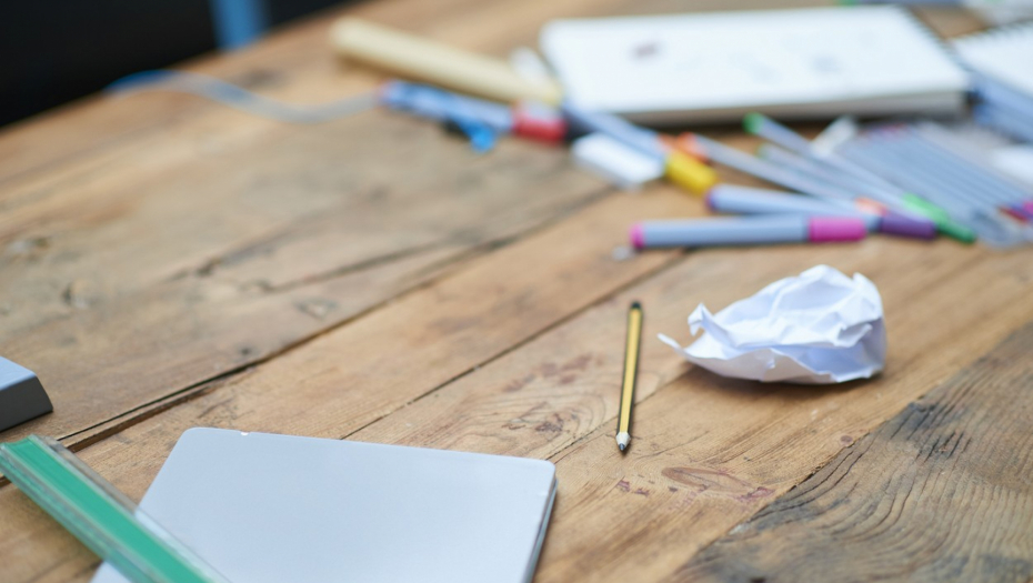 DECA SU NEVEROVATNA Ćerka nacrtala svoju mamu, jedan detalj svima privukao pažnju (FOTO)