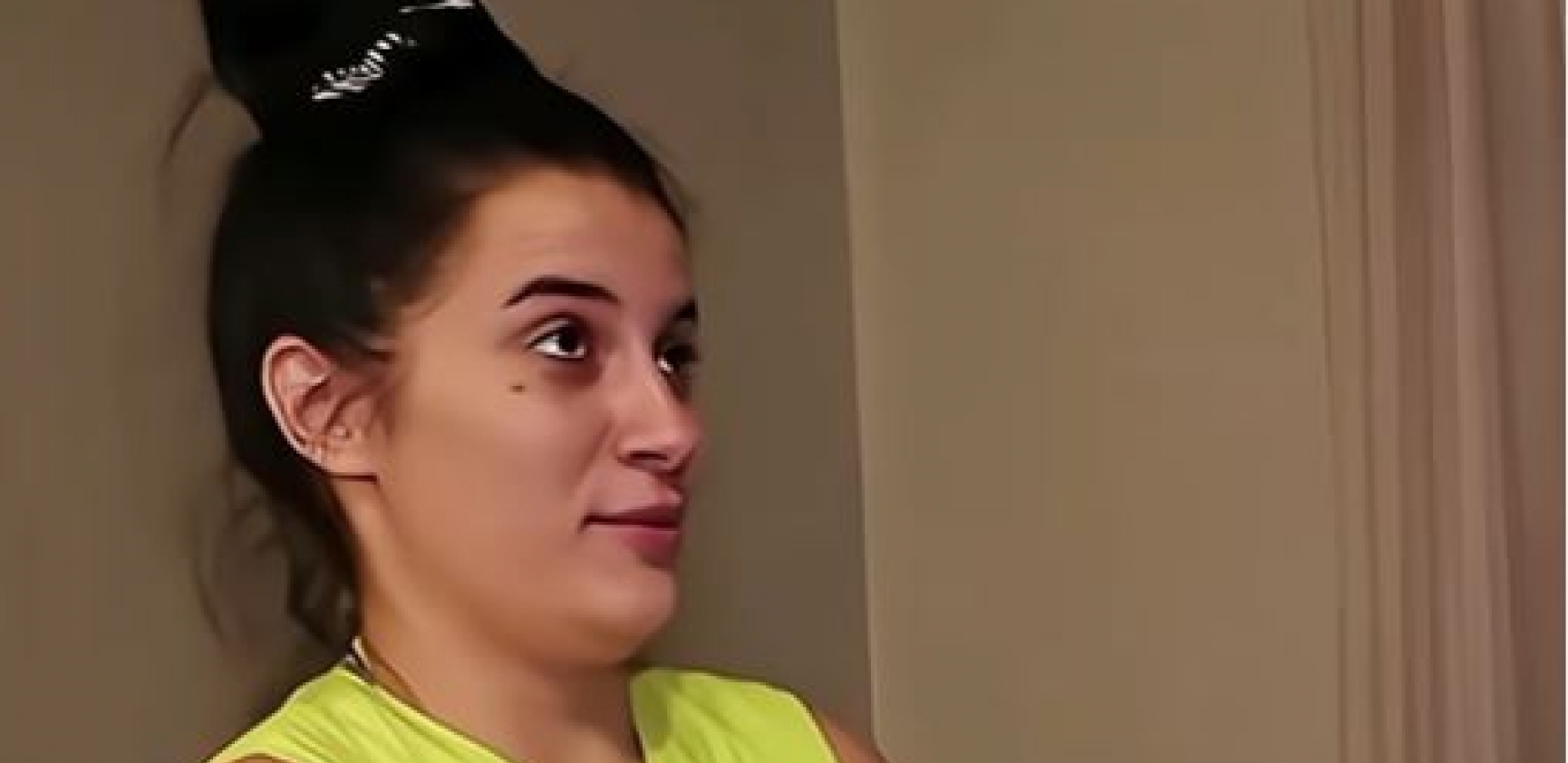BARBARA BOBAK ZAPEVALA KRAJIŠKU PESMU, PA PREPLAŠILA MAČKU Pevačicin hit snimak obišao internet, društvene mreže bruje o ovome