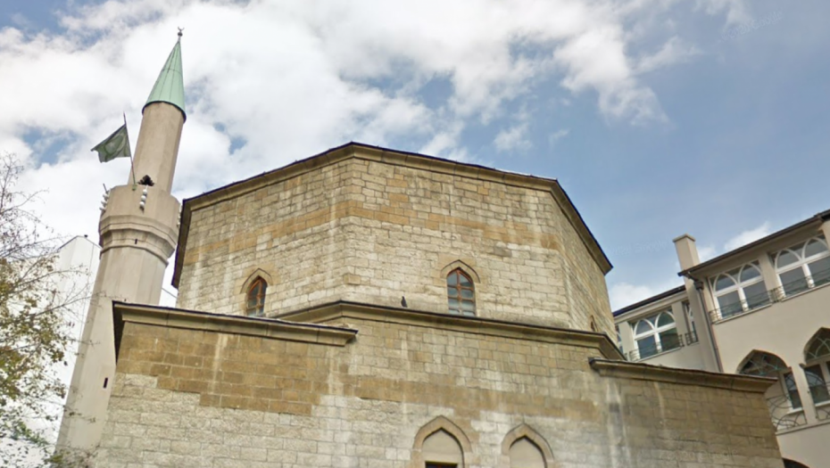 ŠOKIRAO NA SASLUŠANJU: Muškarac koji je pretio vernicima u džamiji sve vreme radio jednu stvar